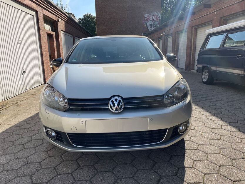 VW Golf 104.778 km 7.890 € Hamburg 20144