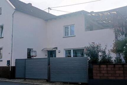 Haus Ochtendung - 6 Zimmer, 140 m&sup2;, 275.000&euro; | Angebot:23003883