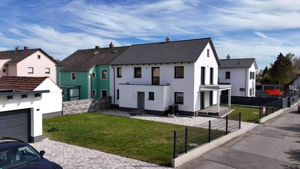 Einfamilienhaus Maxhütte-Haidhof Haidhof - 5 Zimmer, 189 m&sup2;, 550.000&euro; | Angebot:26450176