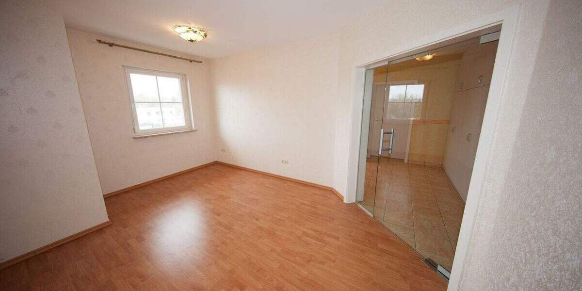 Etagenwohnung Bad Rodach Rodach - 4 Zimmer, 97 m&sup2;, 219.000&euro; | Angebot:25916702