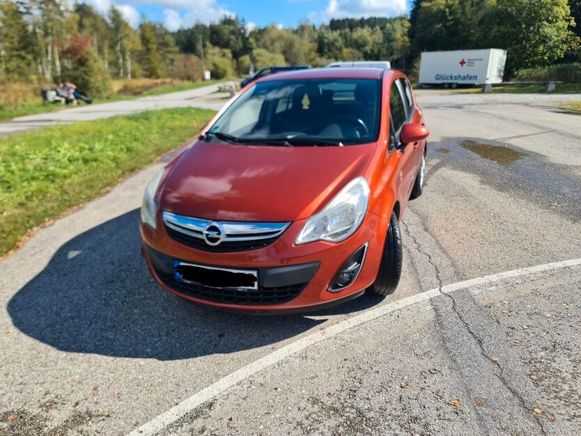 Opel Corsa 162.000 km 3.200 € Bad Tölz 83646