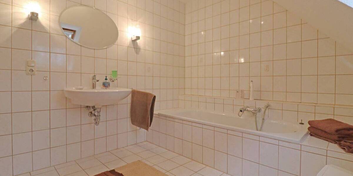 Doppelhaushälfte Langendorf - 4 Zimmer, 111 m&sup2;, 175.000&euro; | Angebot:26451120