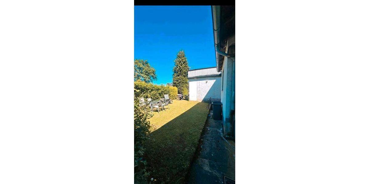 Einfamilienhaus Bad Driburg - 8 Zimmer, 220 m&sup2;, 290.000&euro; | Angebot:27125373