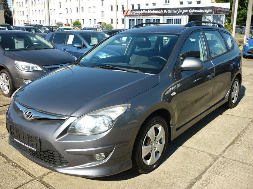 i30