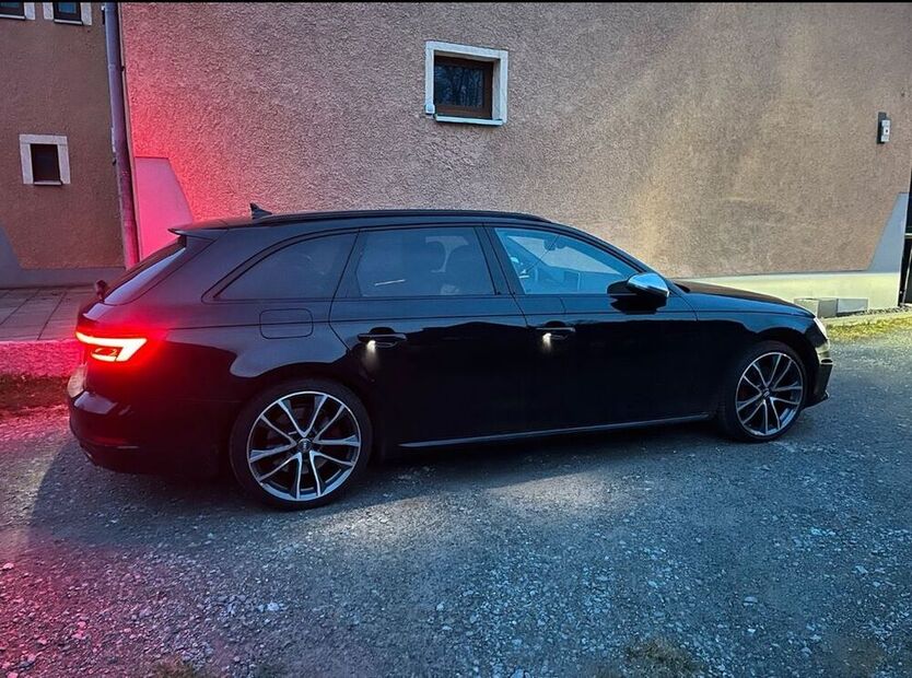 A4