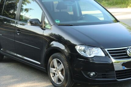 VW Touran 235.000 km 4.999 &euro; Chemnitz 09126