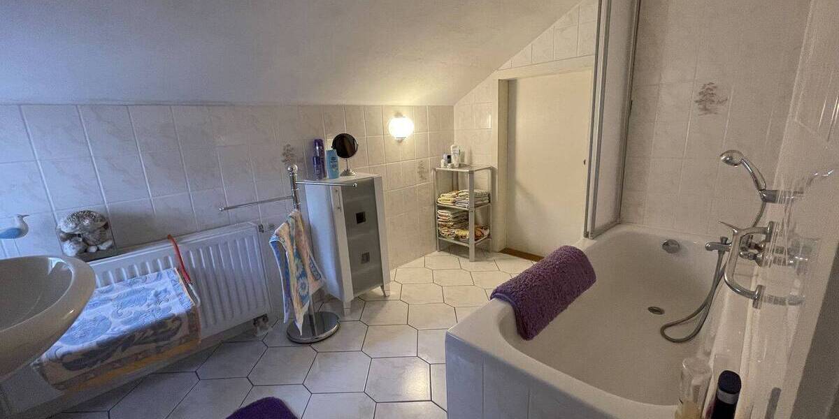 Einfamilienhaus Lichtenhain Lichtenhain - 5 Zimmer, 129 m&sup2;, 98.000&euro; | Angebot:25749418