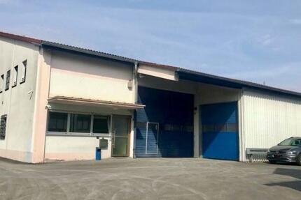 Lagerhalle mit Büroräumen zimmer