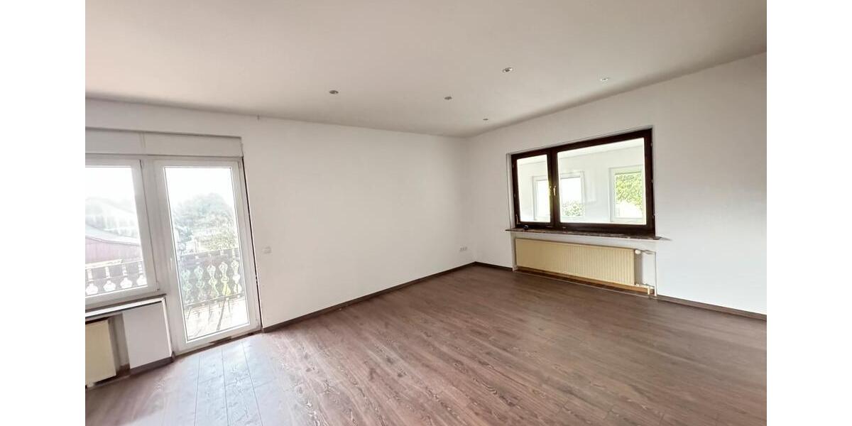 Einfamilienhaus Bodenfelde - 5 Zimmer, 255 m&sup2;, 1.499&euro; | Angebot:25324061