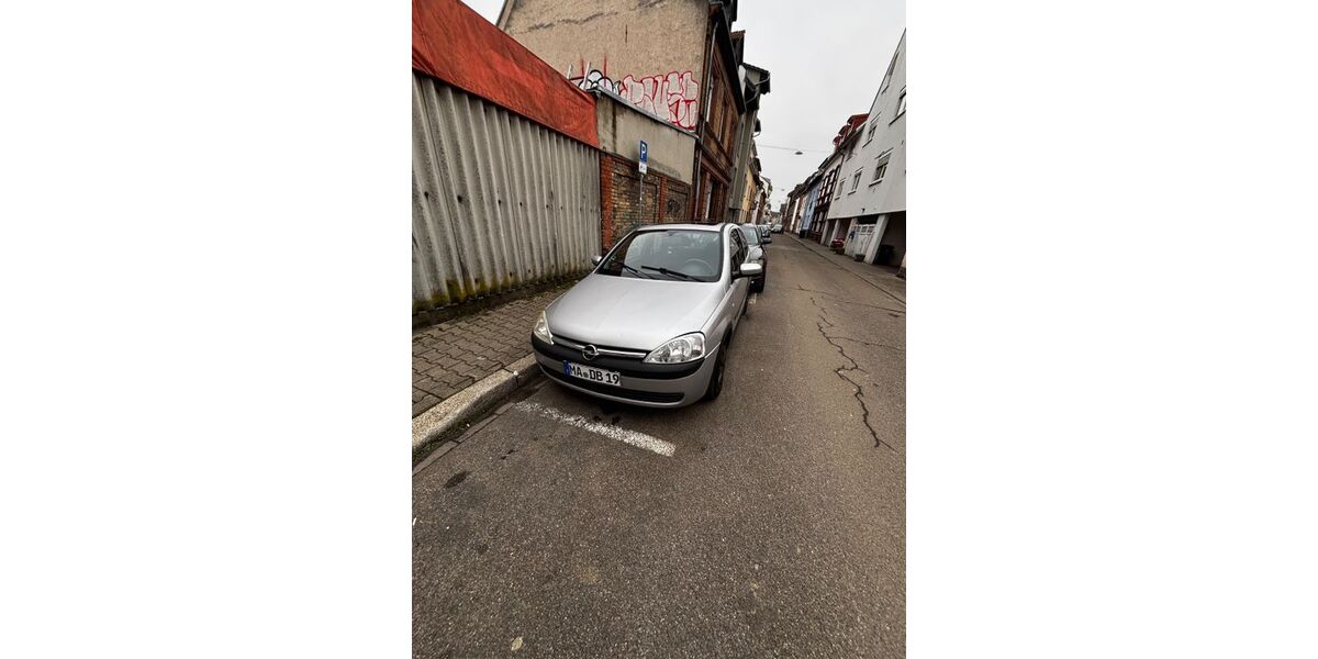 Opel Corsa 220.600 km 2.000 &euro; Mannheim 68169