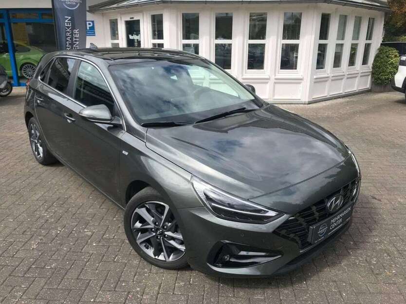 Hyundai i30 16.031 km 24.490 € Oberlahr 57641