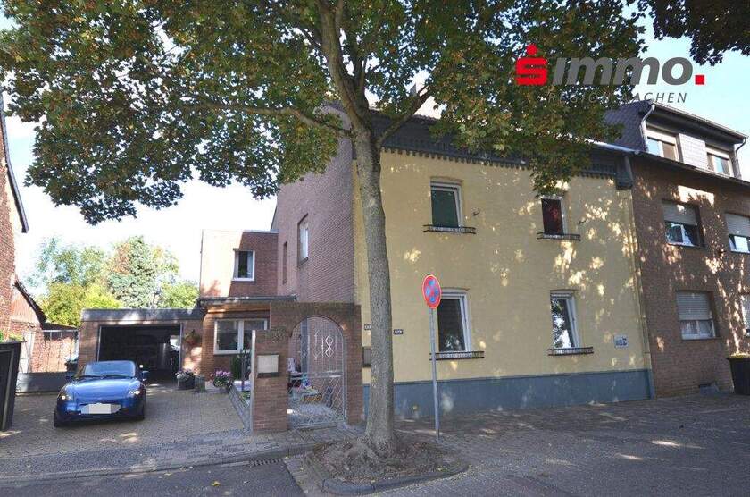 Zweifamilienhaus mit Garage und großem Grundstück 7 zimmer