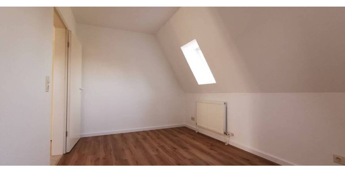 Etagenwohnung Falkensee - 3 Zimmer, 90 m&sup2;, 1.550&euro; | Angebot:25428195