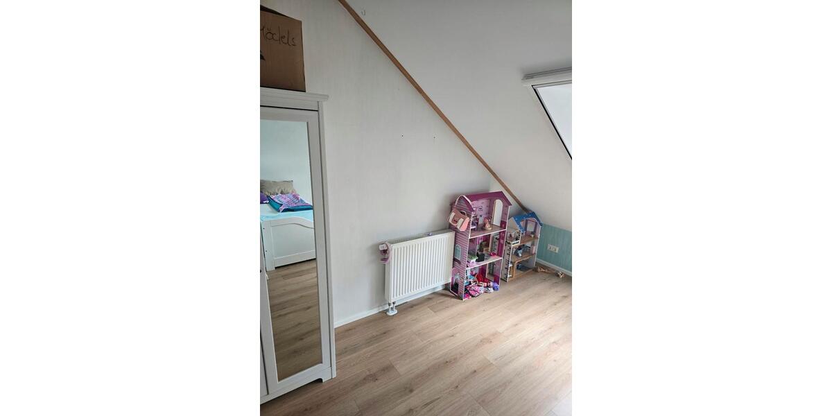 Reihenhaus Hanau Groß-Steinheim - 5 Zimmer, 128 m&sup2;, 1.850&euro; | Angebot:27717370