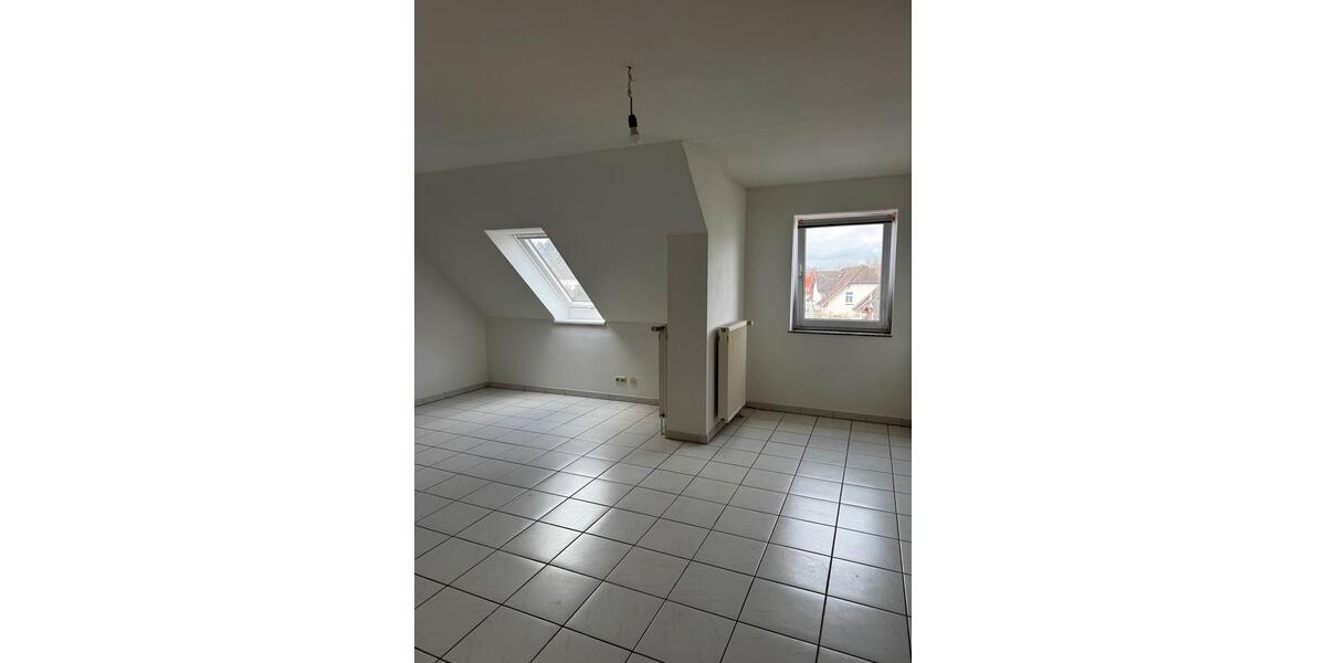 Dachgeschoßwohnung Neustadt in Holstein - 3 Zimmer, 74 m&sup2;, 1.000&euro; | Angebot:25304261