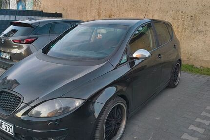 Seat Altea 250.000 km 2.000 &euro; Kevelaer 47623
