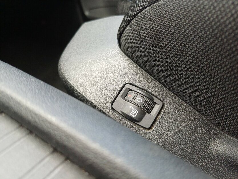 Citroen C4 SpaceTourer 1.2 PureTech Live 54.000 km 16.995 € Meißen 01662