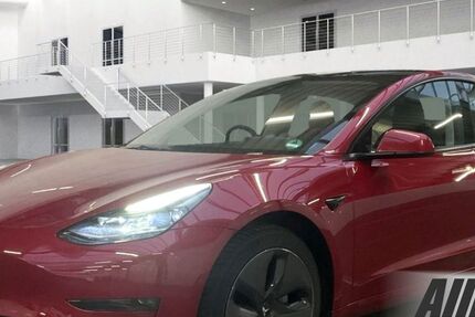 Tesla Model 3 28.250 km 28.900 &euro; Schöningen 38364