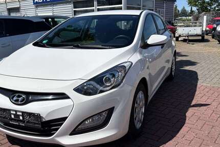 Hyundai i30 98.000 km 8.800 &euro; Neustadt 67433