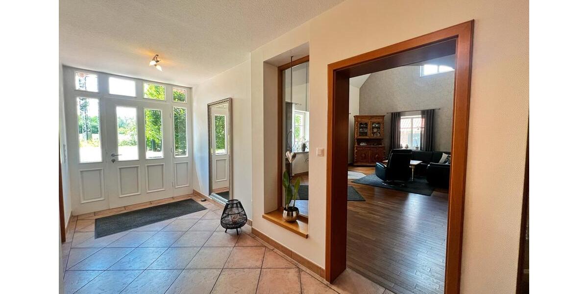 Einfamilienhaus Velen - 10 Zimmer, 300 m&sup2;, 2.700&euro; | Angebot:21729104