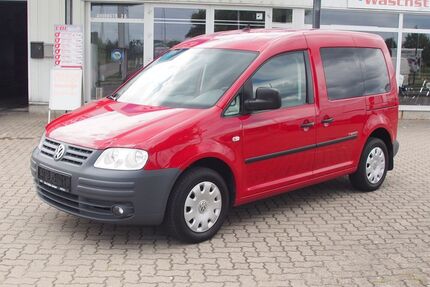 VW Caddy 208.243 km 4.598 &euro; Pampow 19075