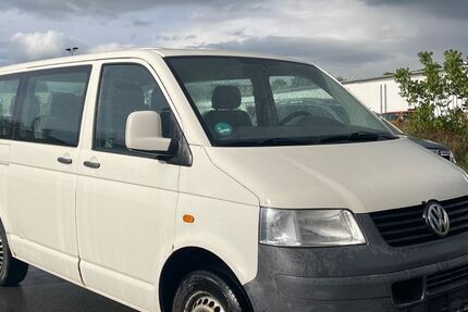 VW T5 Transporter 300.000 km 4.750 &euro; Frankfurt 61711