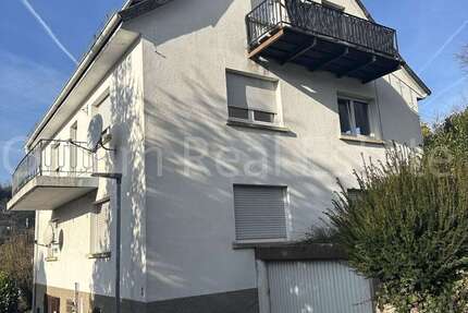 Haus Schriesheim - 9 Zimmer, 216 m&sup2;, 375.000&euro; | Angebot:24830578