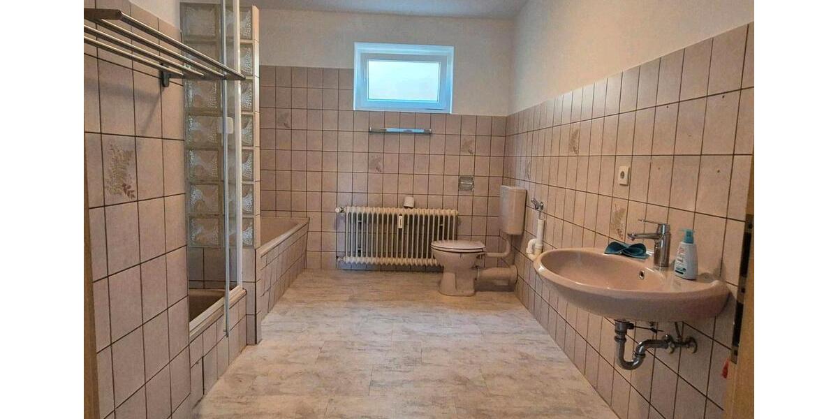 Etagenwohnung Marsberg - 3 Zimmer, 105 m&sup2;, 590&euro; | Angebot:26367858