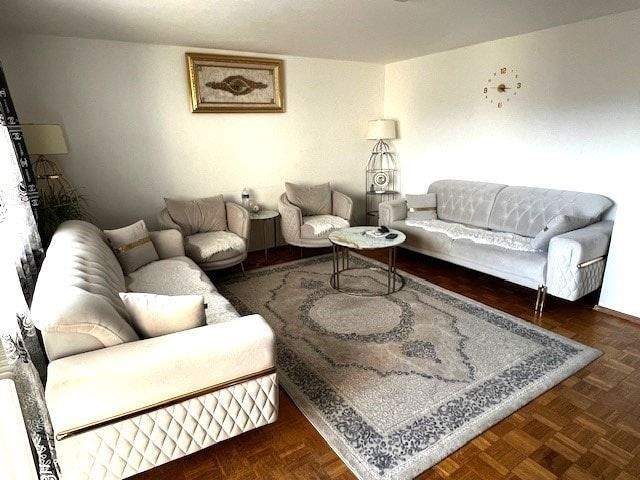 Etagenwohnung Pforzheim Nordstadt - 5 Zimmer, 137 m&sup2;, 325.000&euro; | Angebot:24859539