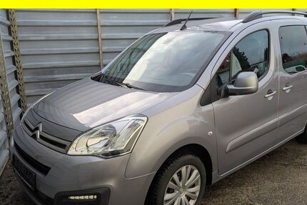 Citroen Berlingo 117.760 km 9.950 &euro; Lübeck 23556