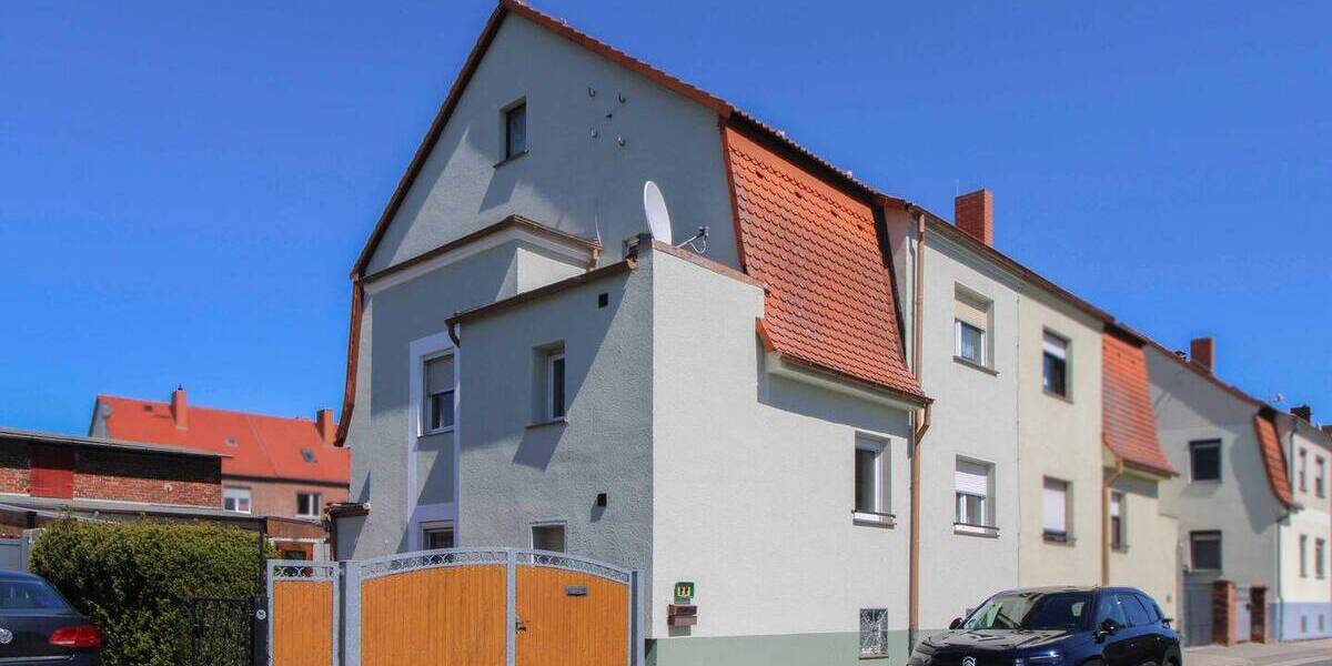Doppelhaushälfte Wittenberg Pratau - 6 Zimmer, 124 m&sup2;, 109.000&euro; | Angebot:26876674