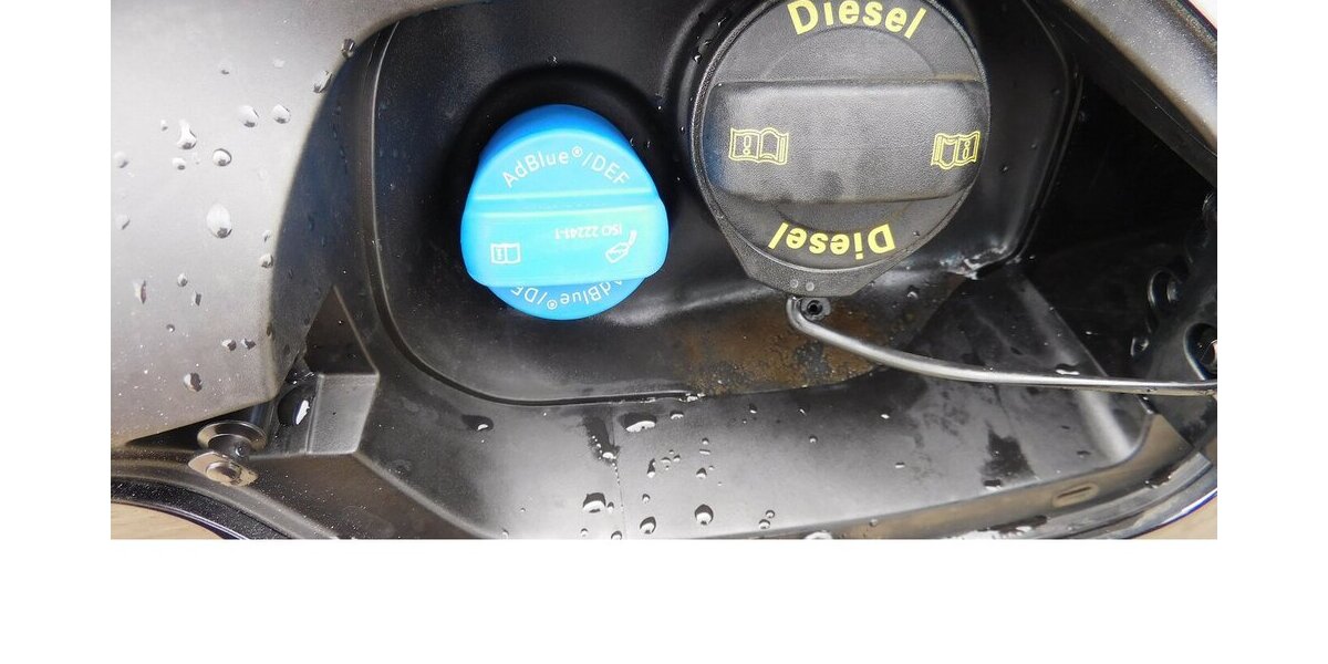 VW Passat 2.0 Bussiness BMT TDI Standhei.Navi Klima 36.500 km 23.990 &euro; Vordorf 38533