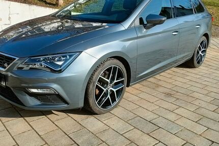 Seat Leon 104.000 km 15.800 &euro; Ehingen 89584