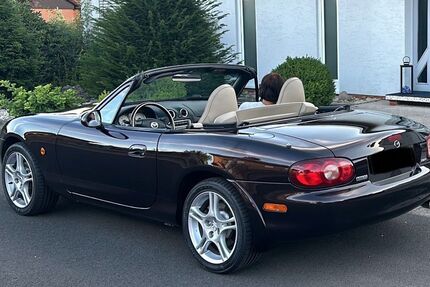 Mazda MX-5 91.500 km 9.999 &euro; Kassel 34132