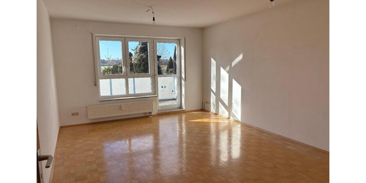 Helle 2-Zimmer-Wohnung mit Balkon, EBK in Neu-Ulm Gerlenhofen 2 zimmer