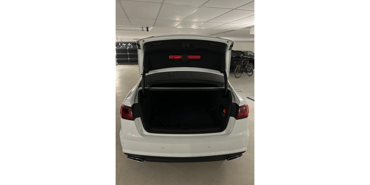 Audi A6 143.000 km 24.700 &euro; Bremen 28195