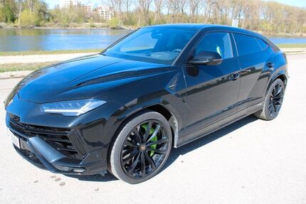 Lamborghini Urus 9.985 km 289.765 &euro; Regensburg 93055