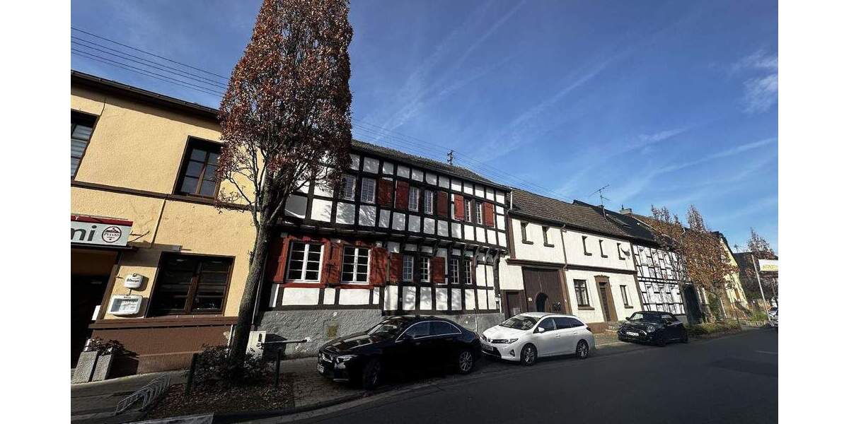 Einfamilienhaus Euskirchen Flamersheim - 7 Zimmer, 190 m&sup2;, 2.280&euro; | Angebot:25567141
