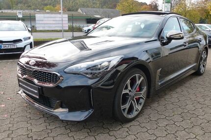 Kia Stinger 77.000 km 29.850 € Overath 51491
