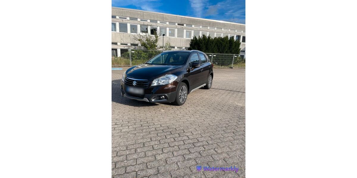Suzuki (SX4) S-Cross 61.000 km 13.800 &euro; Norderstedt 22844