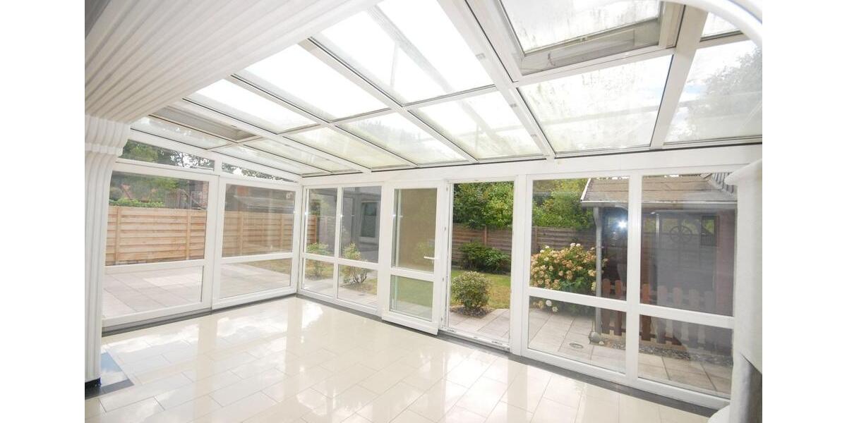 Einfamilienhaus Hillerse - 6 Zimmer, 260 m&sup2;, 1.200&euro; | Angebot:24864955