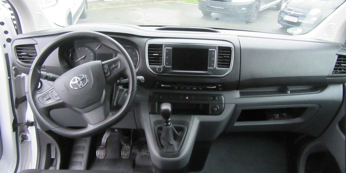Toyota Proace L2 Kombi Comfort 125.000 km 21.990 &euro; Gernsheim 64579