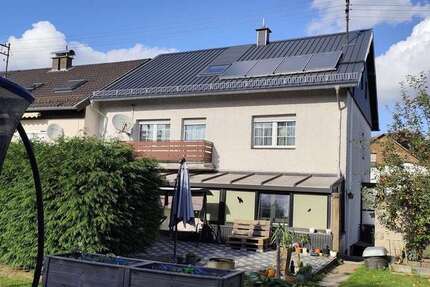 Haus zum Kaufen in Illingen 315.000 € 180 m² 6.5 zimmer