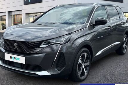 Peugeot 5008 35.518 km 28.990 &euro; Hamburg 22457