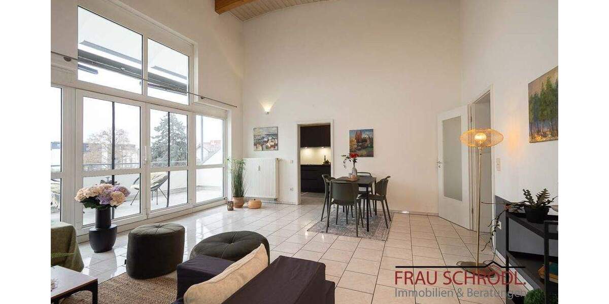 Stilvoll Wohnen in Gottmadingen - Exklusive 4,5-Zimmer-Dachgeschosswohnung mit Balkon & Tiefgarage 4 zimmer