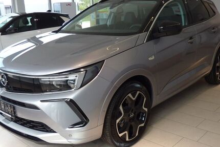 Opel Grandland (X) 48.000 km 26.200 &euro; Ahorntal 95491