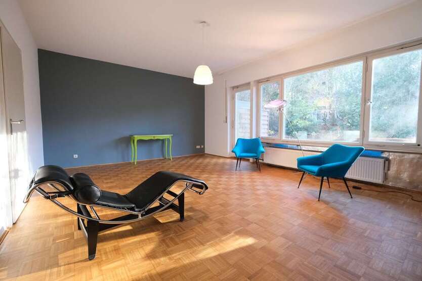Haus zum Mieten in Erlangen 2.545 € 177 m²