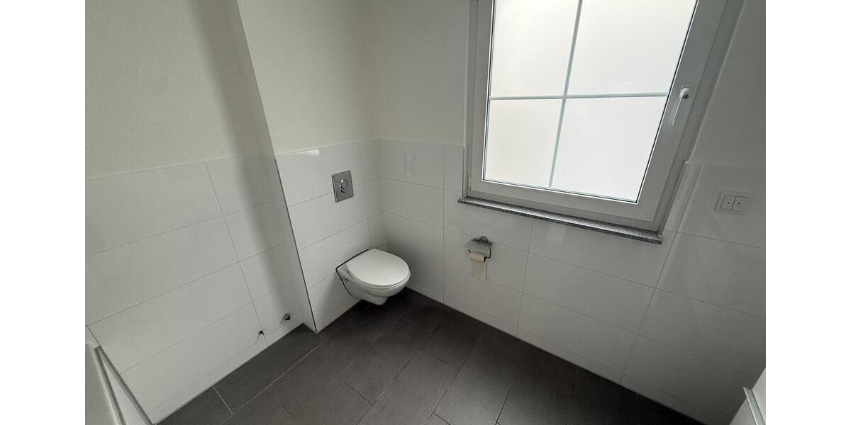 Einfamilienhaus Kerpen - 10 Zimmer, 245 m&sup2;, 3.000&euro; | Angebot:24689121