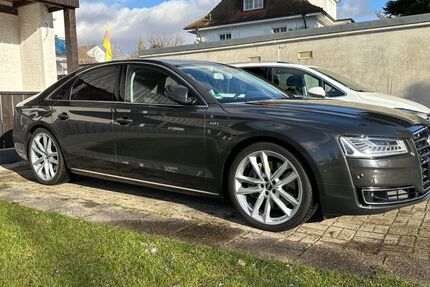 Audi A8 216.000 km 23.900 &euro; Lörrach 79541