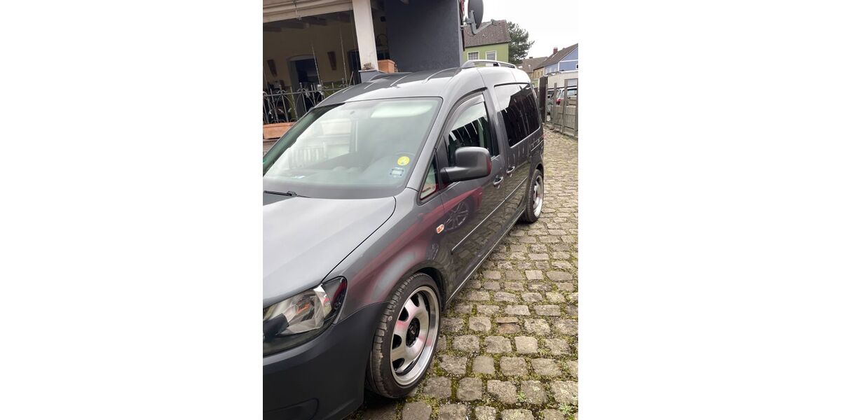 VW Caddy 320.000 km 5.800 &euro; Recklinghausen 45661